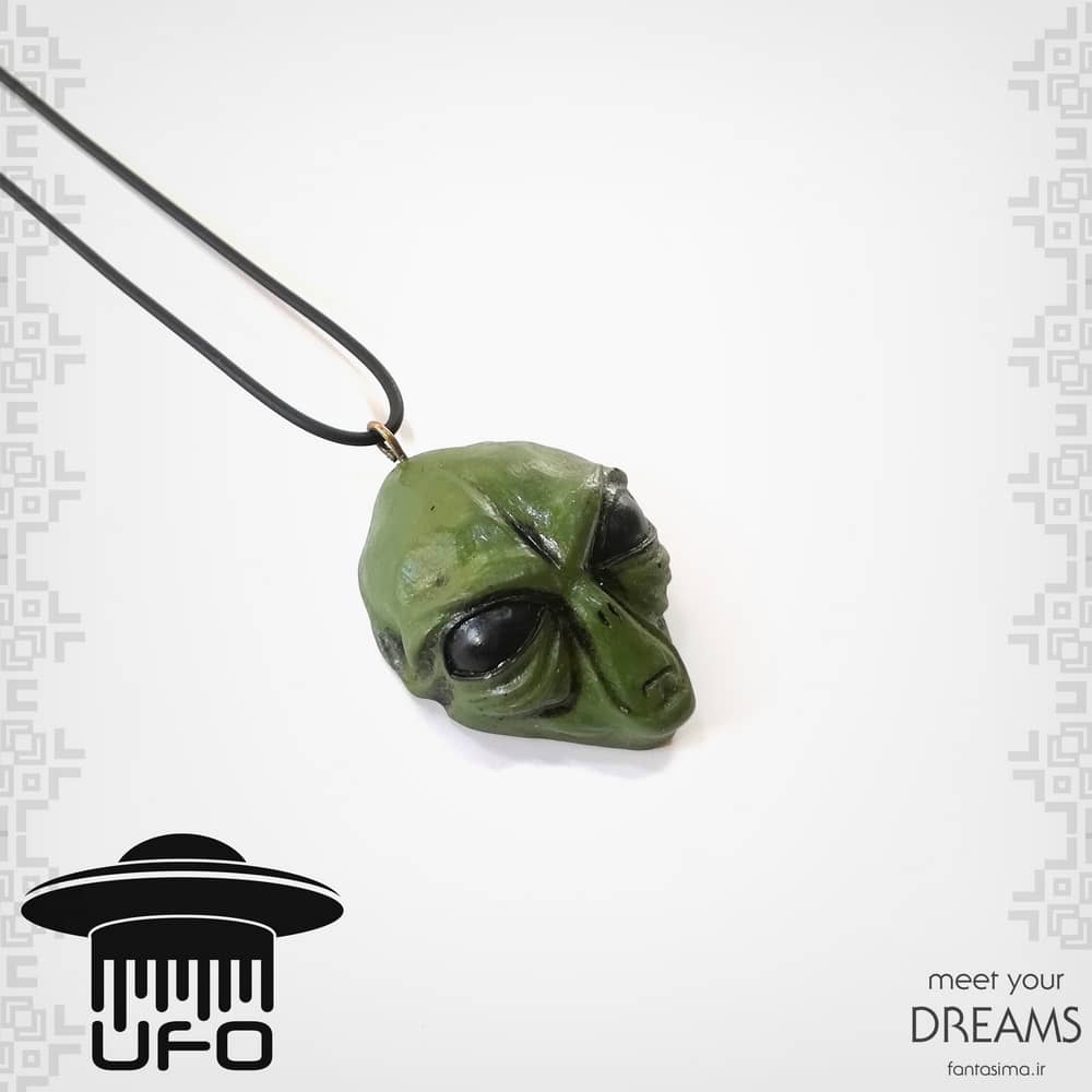 گردنبند Alien