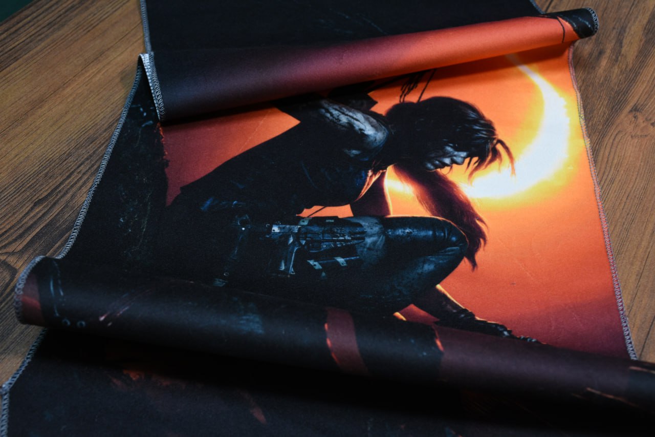 پرچم تومب رایدر