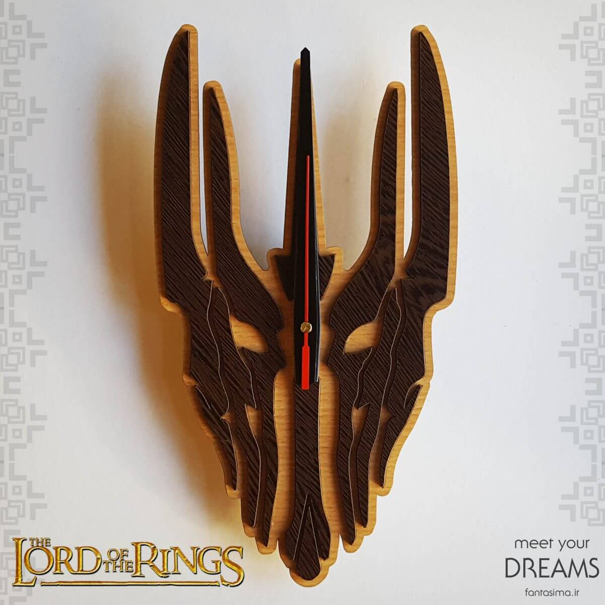  ساعت دیواری کلاه خود سائورون